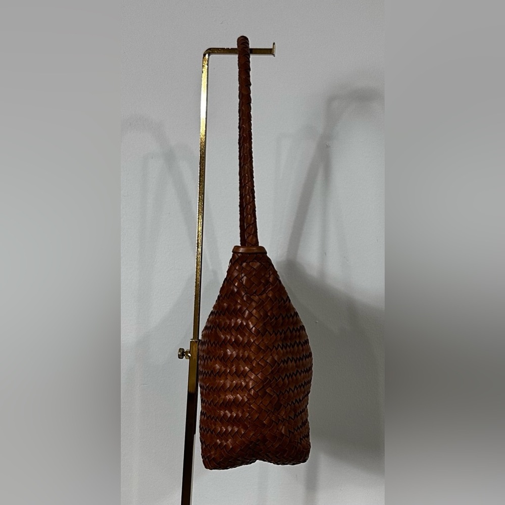 Madewell handwoven shoulder bag - caramel leather - Picture 3 of 8